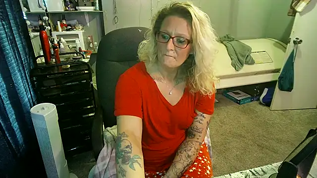 Lisalovely6981 online show from 19, 2, 2025
