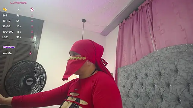 Snapshot of Uzziah_Sabag chatting on 12, 11, 2025 Uzziah Sabag online show from 12, 11, 2025