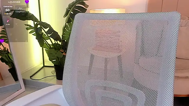 anna-henao online show from 16, 4, 2026