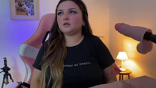 SweetPaige  online show from 16, 11, 2025