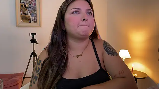 SweetPaige  online show from 1, 2, 2026