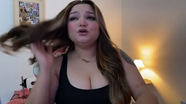 SweetPaige  online show from 19, 12, 2025