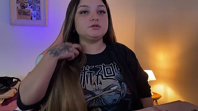 SweetPaige  online show from 11, 11, 2025