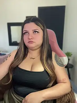 SweetPaige  online show from 8, 7, 2026