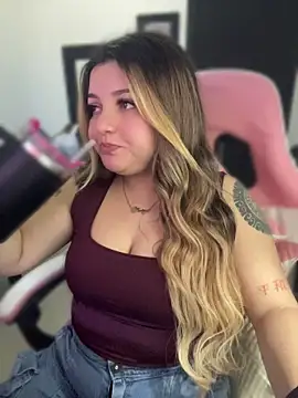 SweetPaige  online show from 16, 7, 2026