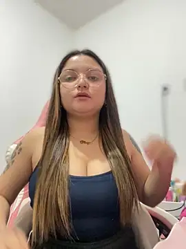 SweetPaige  online show from 7, 10, 2025