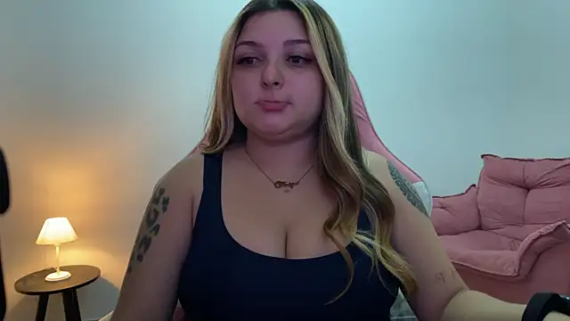 SweetPaige  online show from 9, 5, 2026