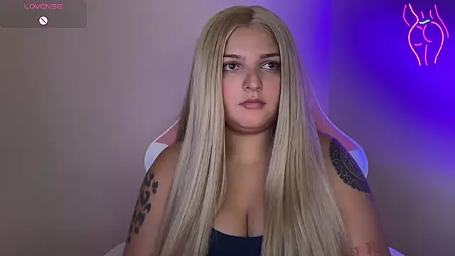 SweetPaige  online show from 23, 2, 2025