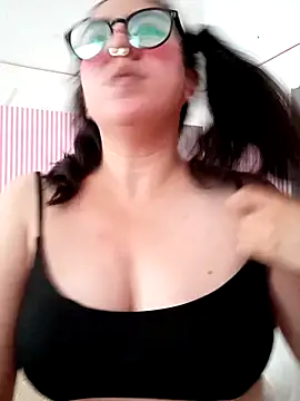 Snapshot of Celestte22 chatting on 13, 6, 2026 Celestte22 online show from 13, 6, 2026