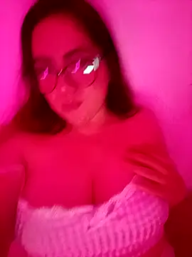 Snapshot of Celestte22 chatting on 25, 11, 2025 Celestte22 online show from 25, 11, 2025