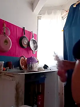 Snapshot of Celestte22 chatting on 5, 4, 2026 Celestte22 online show from 5, 4, 2026