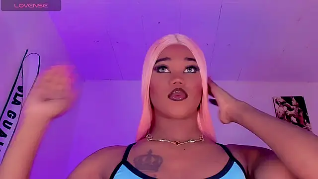 naomy  xx online show from 27, 10, 2025