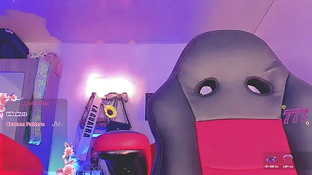 naomy  xx online show from 22, 7, 2026