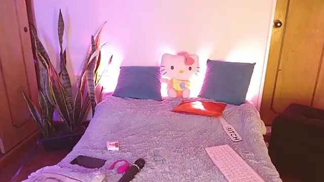kittycatw online show from 19, 9, 2025