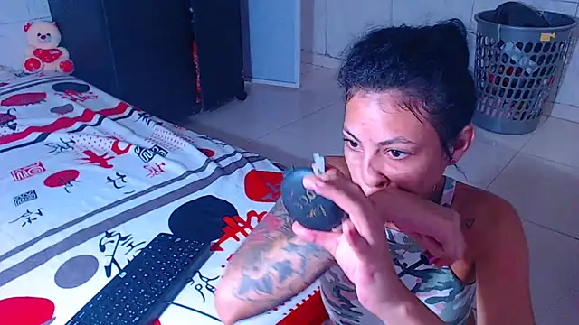 harry lia  online show from 25, 5, 2026