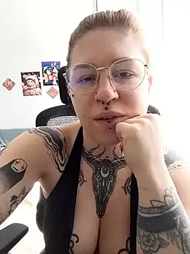 divine eve online show from 9, 4, 2026