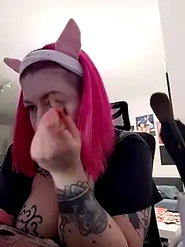 Snapshot of divine_eve chatting on 18, 3, 2025 divine eve online show from 18, 3, 2025