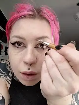 Snapshot of divine_eve chatting on 12, 3, 2025 divine eve online show from 12, 3, 2025