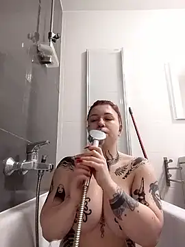 divine eve online show from 21, 4, 2026