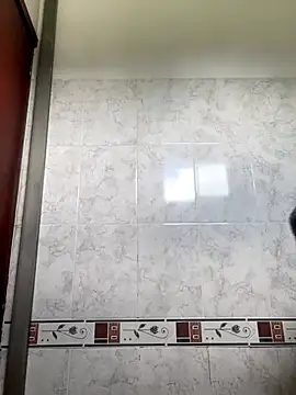 LinnaGardenia online show from 21, 10, 2025