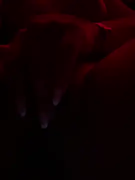 LinnaGardenia online show from 4, 3, 2025