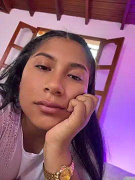 LinnaGardenia online show from 21, 4, 2026