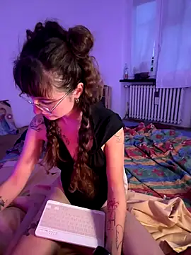 Snapshot of _foxygirl_ chatting on 16, 10, 2025 foxygirl online show from 16, 10, 2025