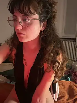 Snapshot of _foxygirl_ chatting on 23, 3, 2026 foxygirl online show from 23, 3, 2026