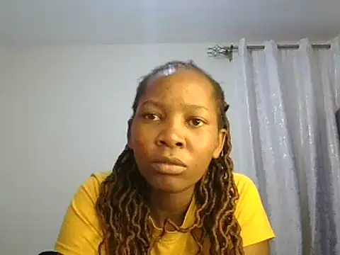 Petitiebooty online show from 4, 3, 2025