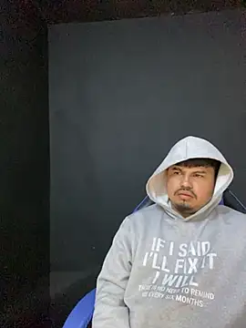 Snapshot of DickMasterfindom chatting on 5, 5, 2026 DickMasterfindom online show from 5, 5, 2026