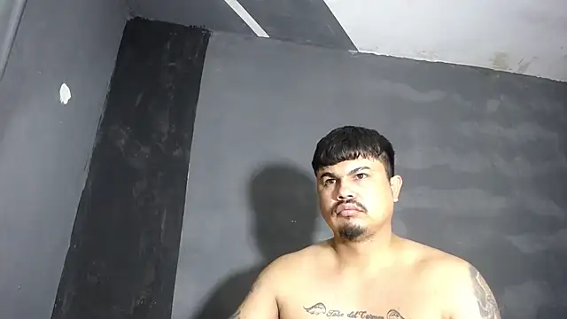 Snapshot of DickMasterfindom chatting on 23, 10, 2025 DickMasterfindom online show from 23, 10, 2025