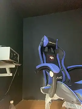 DickMasterfindom online show from 21, 4, 2026