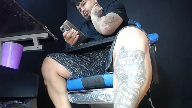 Snapshot of DickMasterfindom chatting on 29, 5, 2026 DickMasterfindom online show from 29, 5, 2026