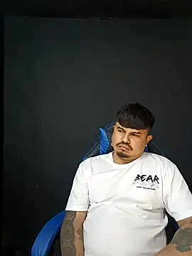 Snapshot of DickMasterfindom chatting on 25, 4, 2026 DickMasterfindom online show from 25, 4, 2026