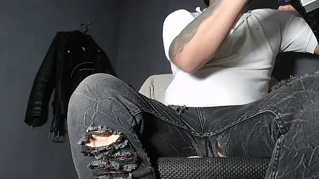 DickMasterfindom online show from 28, 2, 2025