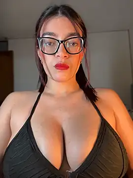 Snapshot of kathii95 chatting on 15, 5, 2026 kathii95 online show from 15, 5, 2026