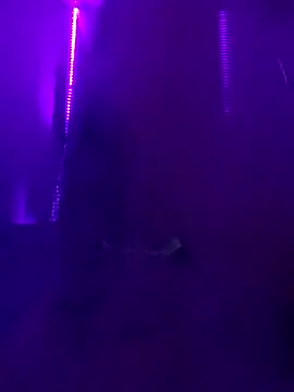 Snapshot of Cloud_Master9 chatting on 27, 10, 2025 Cloud Master9 online show from 27, 10, 2025