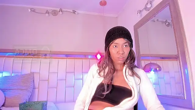 Mikeyla-Russo online show from 16, 9, 2025