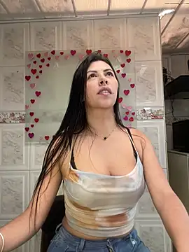 Snapshot of Alanna_atm_ chatting on 25, 2, 2025 Alanna atm online show from 25, 2, 2025