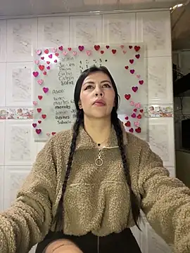 Snapshot of Alanna_atm_ chatting on 12, 2, 2025 Alanna atm online show from 12, 2, 2025
