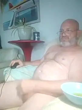 iambradz online show from 19, 4, 2026