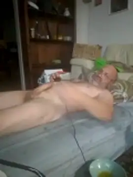 iambradz online show from 21, 4, 2026