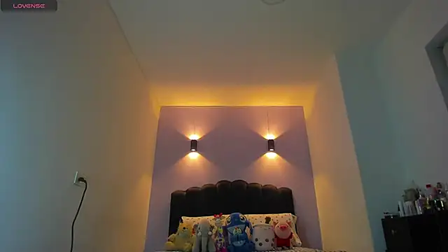 Sofia Clauss  online show from 13, 2, 2026