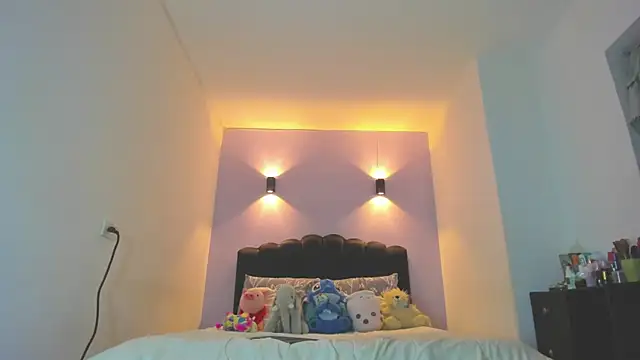 Snapshot of Sofia_Clauss_ chatting on 26, 4, 2026 Sofia Clauss online show from 26, 4, 2026