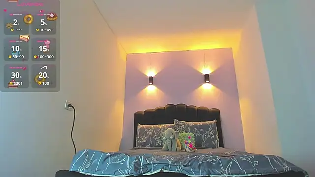Sofia Clauss  online show from 2, 10, 2025