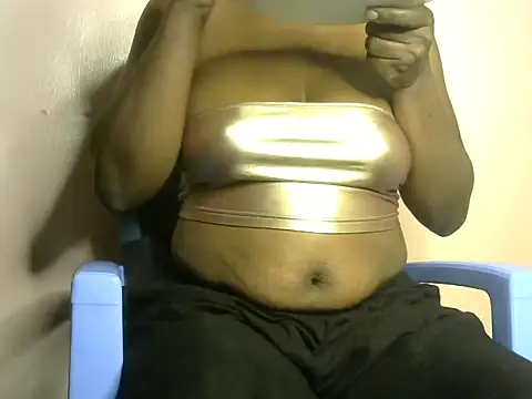 Snapshot of Bitty_baby chatting on 30, 9, 2025 Bitty baby online show from 30, 9, 2025