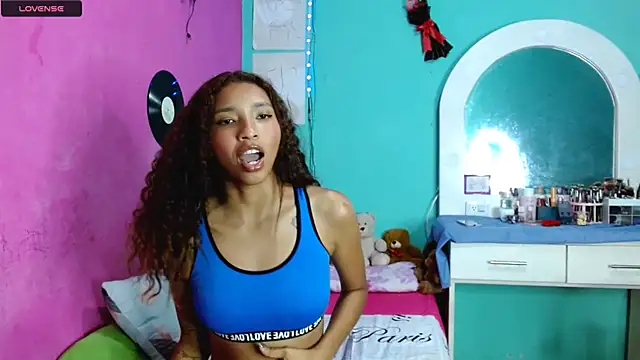 sensitive brunette online show from 21, 11, 2025