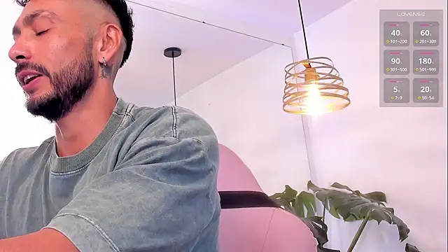 Snapshot of Tom_cooper_ chatting on 14, 11, 2025 Tom cooper online show from 14, 11, 2025