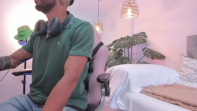 Snapshot of Tom_cooper_ chatting on 21, 11, 2025 Tom cooper online show from 21, 11, 2025