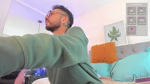 Tom cooper  online show from 17, 12, 2025